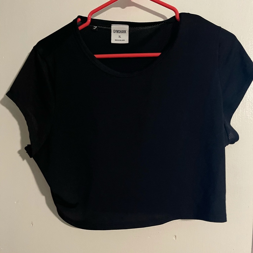 GYMSHARK CROPPED TOP